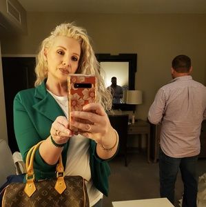 Meet your Posher, Paige